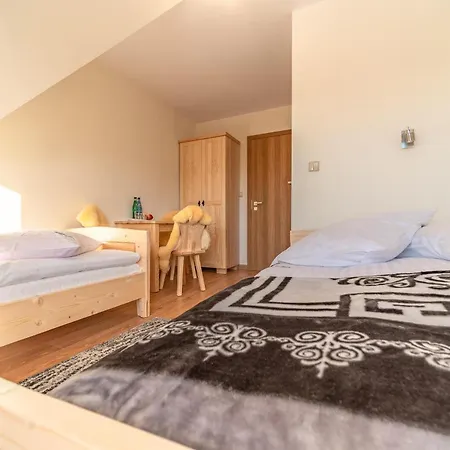 Na Polanie Z Jacuzzi Bed & Breakfast